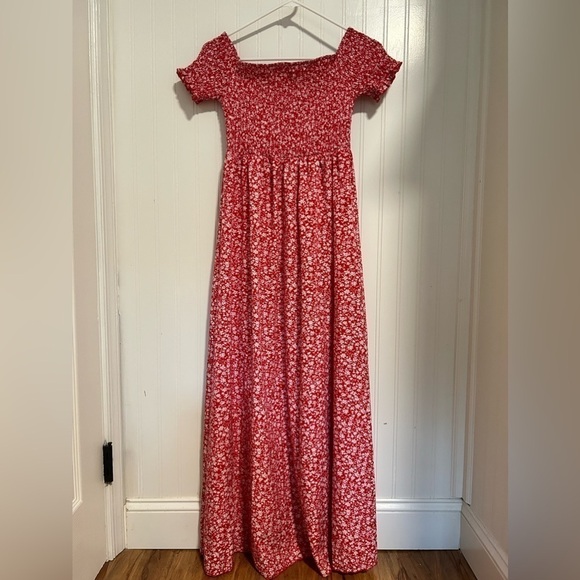 Red and White Floral Maxi Dress - Picture 2 of 4
